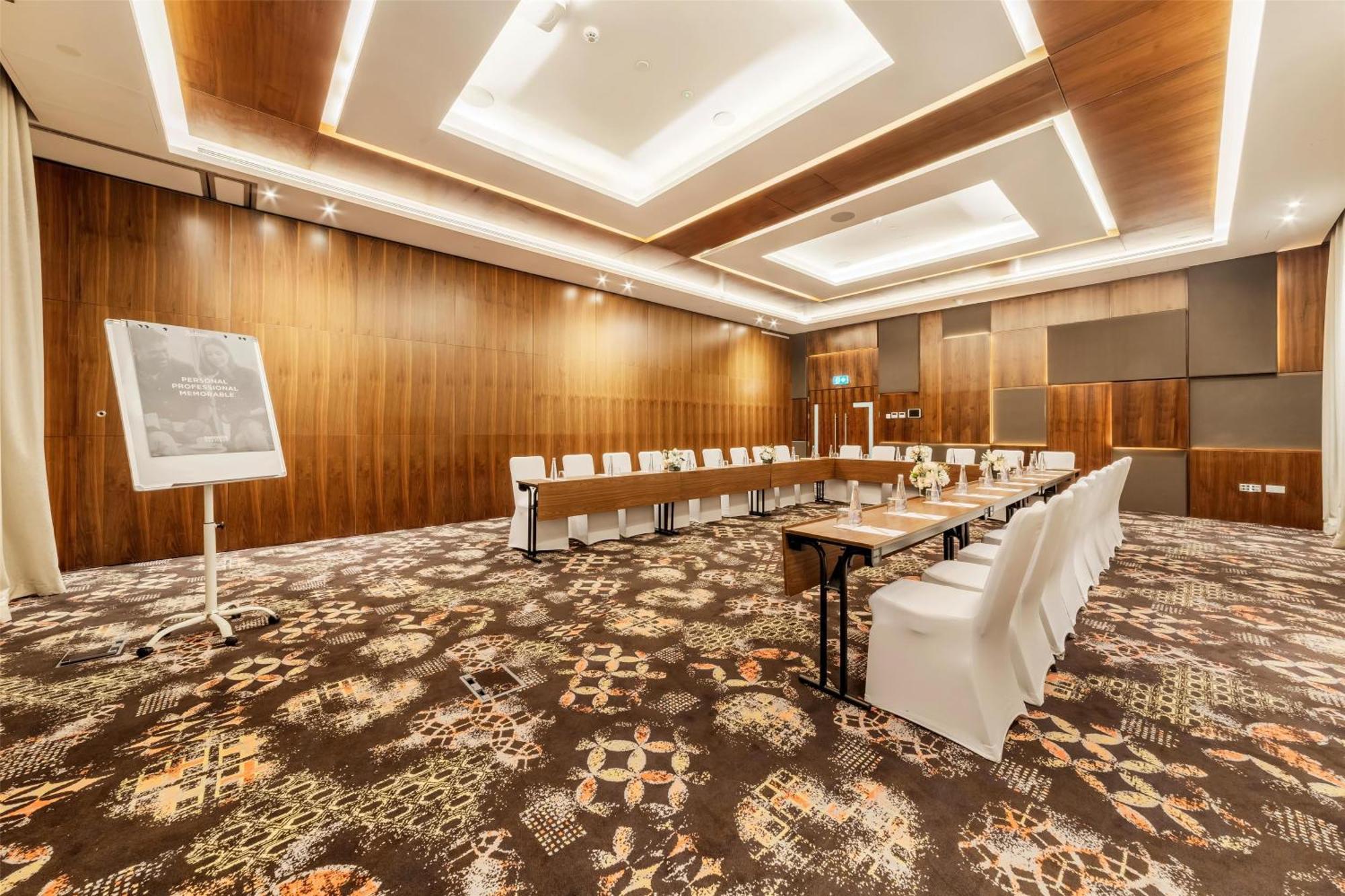 Radisson Khaimah Marjan Island 4*